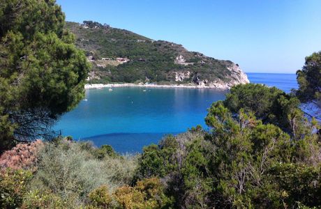 Scogliera del Calello e di Cala Maestrale