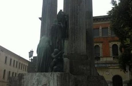 Monumento ai Caduti delle Guerre