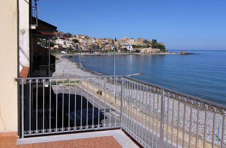 Castello Di San Giorgio O Della Marina Di Tusa