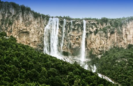 Cascate di Lequarci