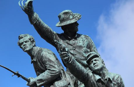 Monument to the Soldier-Builder