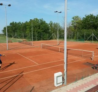 Teniski tereni Lukicevo