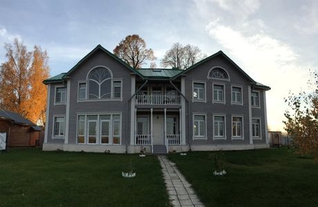 Tarakanov Manor