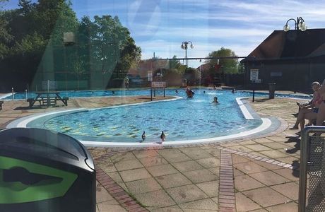 Tonbridge Swimming Pool and Spa