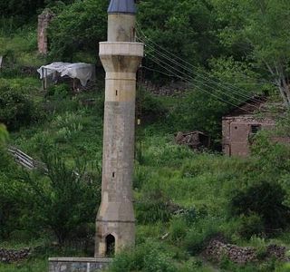 1 Nolu Cami Minaresi