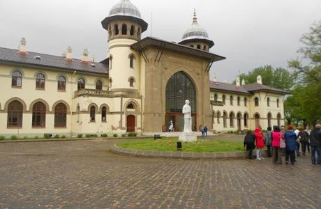 Karaagac Train Station