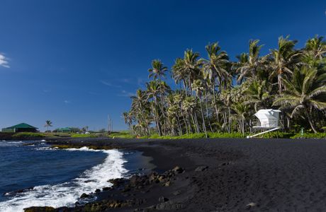 Punalu'u Black Sand beach
