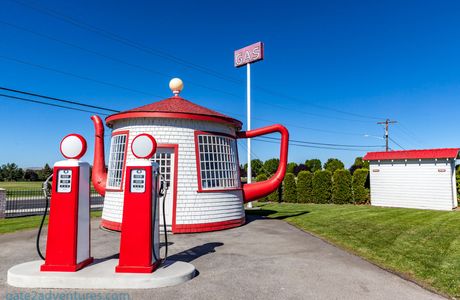 The teapot Dome Gas Station