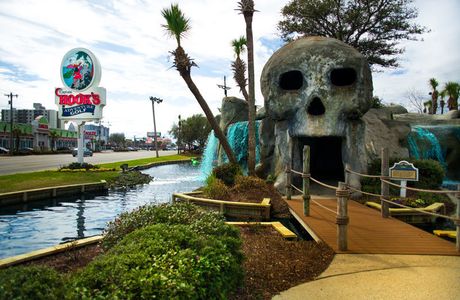 Captain Hook's Adventure Golf