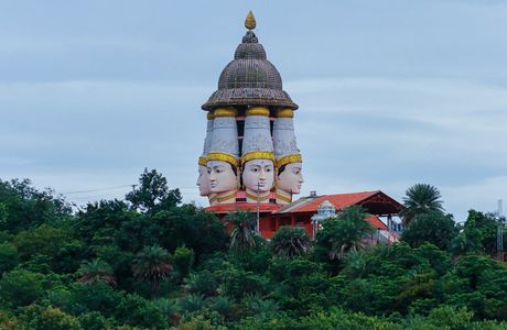 Shrungagiri Sri Shanmukha Temple