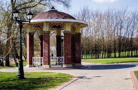 Loshitskiy Park