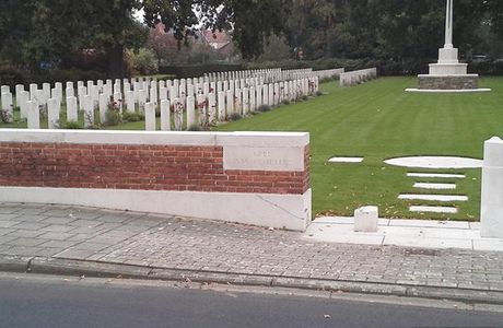 Geel War Cemetery
