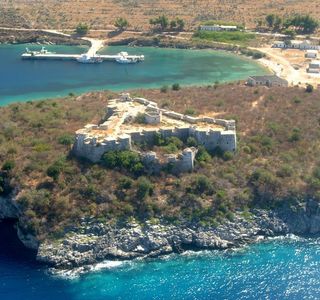 Penisola Di Porto Palermo e Castello