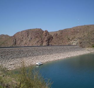 Los Reyunos Dam
