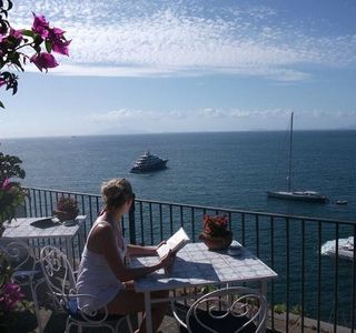 Villa Garden Hotel Wine Bar