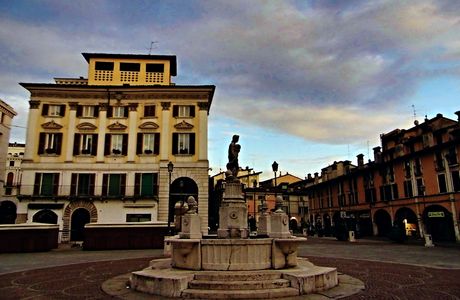 Piazza del Mercato