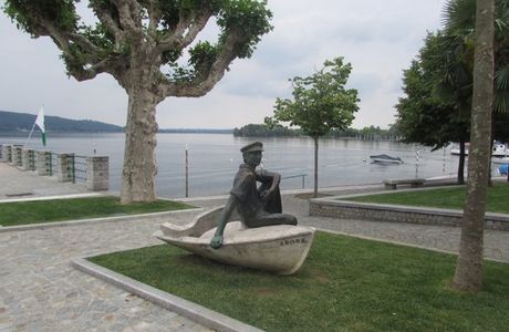 Lungolago di Arona