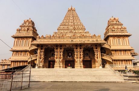 Chhatarpur Temple