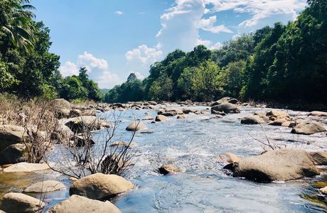 Arippara Waterfalls
