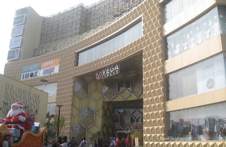 Vega Circle Mall