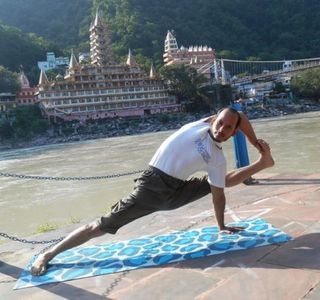 Rishikesh Vinyasa Yoga School