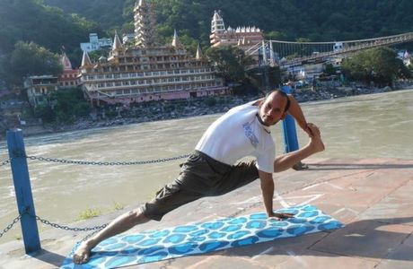 Rishikesh Vinyasa Yoga School