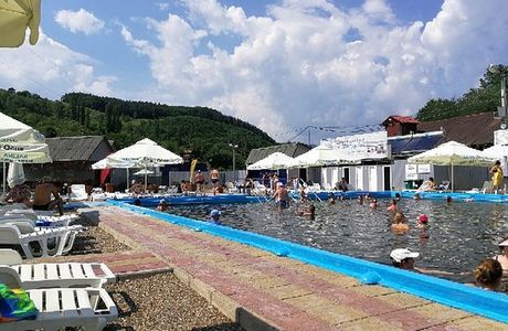 Strand Cu Apa Sarata