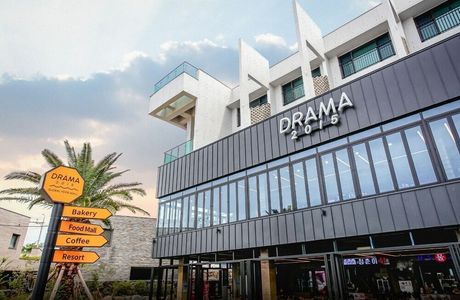 Drama World