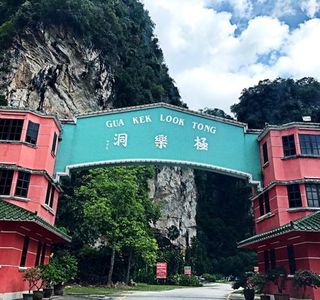 Kek Lok Tong Cave Temple and Zen Gardens
