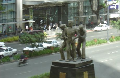 Ninoy Aquino Monument