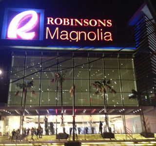Robinsons Magnolia