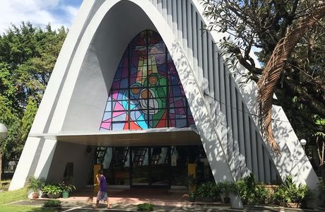 Church Of The Risen Lord