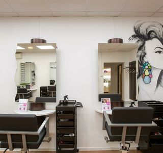Beauty Bar Igoudar