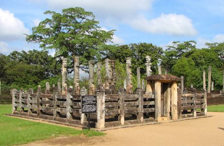 Nissanka Latha Mandapaya