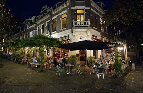 Cafe Maxim