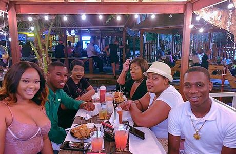 Plantation Bar and Grill