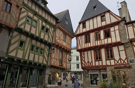 Place Saint-Pierre