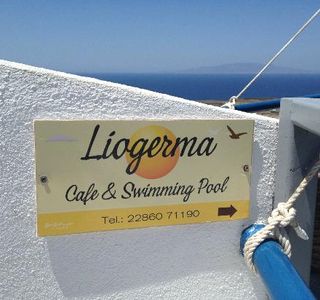 Lioyerma Lounge Cafe Pool Bar