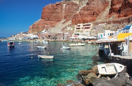 Amoudi Bay