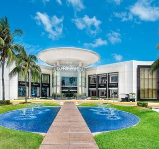 Luxury Avenue Cancun