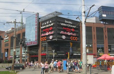 Dominican Gallery Shopping Center