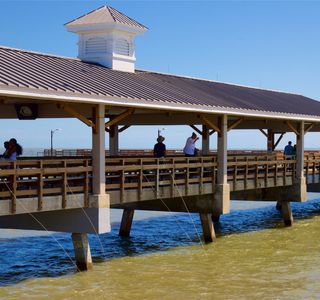 Fishing pier