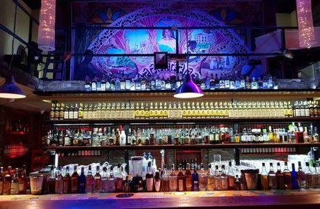 Torony - Orlando's bar