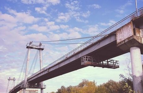 Novlyanskiy Pedestrian Bridge