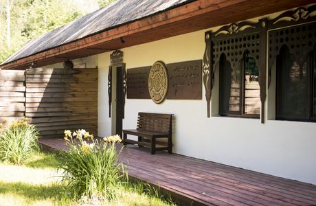 Gusi-Lebedi Bathing Resort