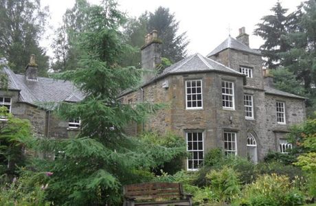 Cluny House Gardens
