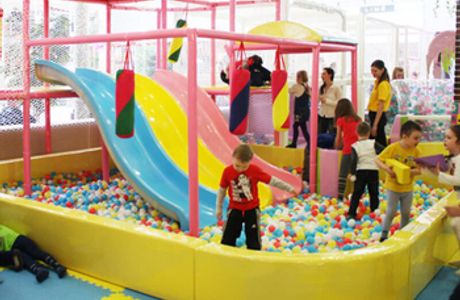 Kids Up Indoor Playground & Party Center