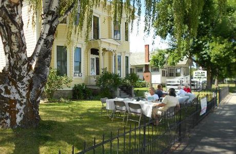 Leo Adler House Museum