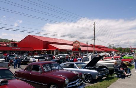 Pigeon Forge Factory Outlet