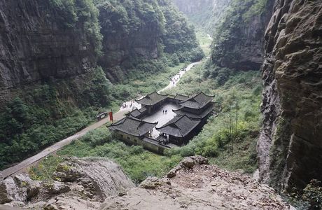 Tiankeng Land Slot